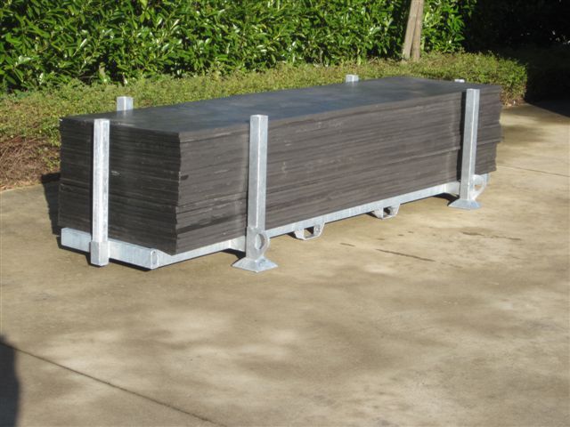 Kunststof rijplaten 300x100x2cm huren bij ERE B.V.